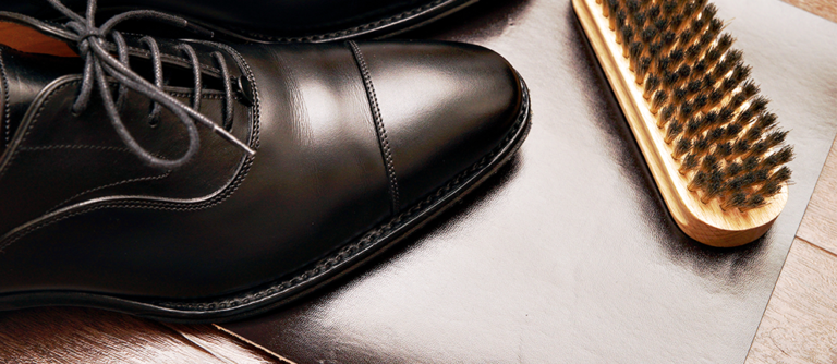 新社会人必見！ビジネスシューズの正しい選び方と日常ケアの基本